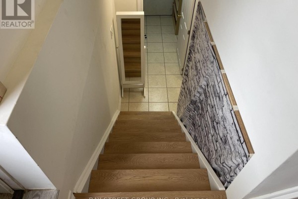 1 Tralee (lower) Street, Brampton, ON L6Z2X4 Photo 4