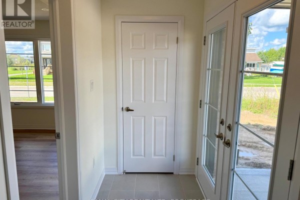 1 Vanderburg Lane, Thorold, ON, photo 3