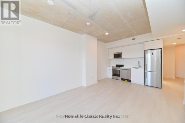 Bedroom 2 - 1 Vine Avenue, Toronto, ON M6P0C8 Photo 4