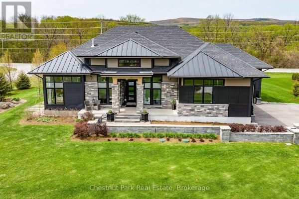 1 Windrose Valley Boulevard, Clearview, ON, photo 2