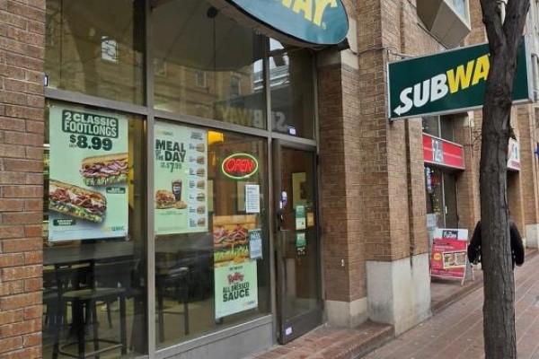 #1-b - 132 Front Street E, Toronto, ON M5A1E2 Photo 4