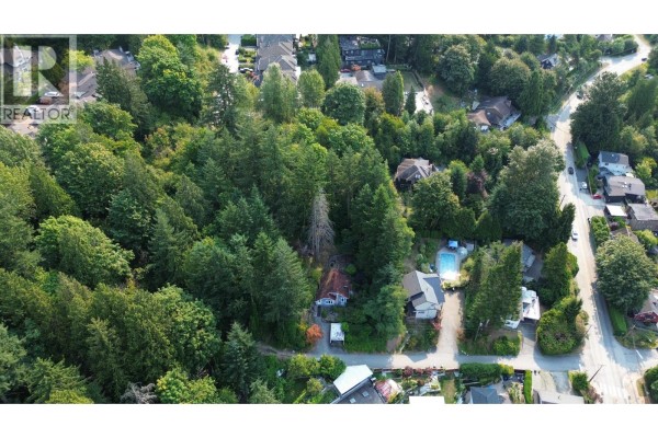 1/2 421 Campbell Road, Port Moody