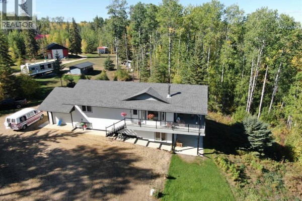 Kitchen - #10, 1st Avenue Key Cove Estates, Joussard, AB T0G1J0 Photo 3