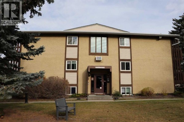 Living room - 10, 366 94 Avenue Se, Calgary, AB T2J5P1 Photo 3