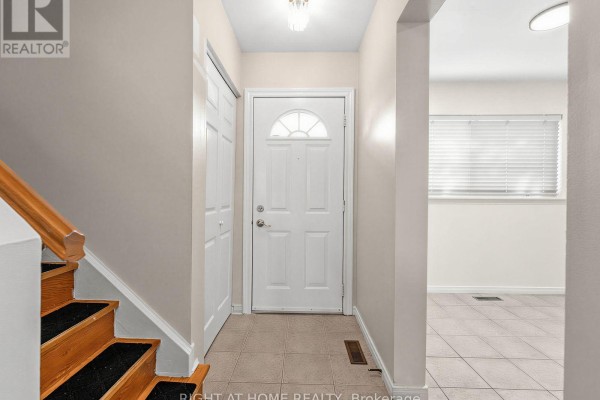 Bedroom 2 - 10 - 10 Fleetwood Crescent, Brampton, ON L6T2E5 Photo 5