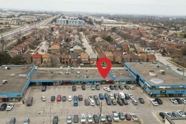 10 - 106 Humber College Boulevard, Toronto, ON M9V4E4 Photo 3