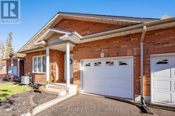 Kitchen - 10 - 111 Colborne Street, Kawartha Lakes, ON K0M1N0 Photo 3
