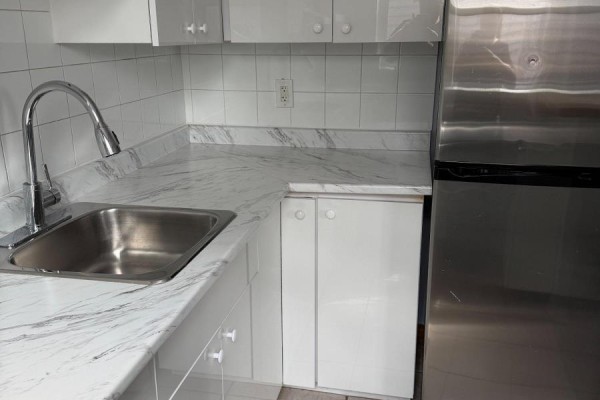 10 - 115 Eighth Street, Toronto, ON M8V3C5 Photo 3