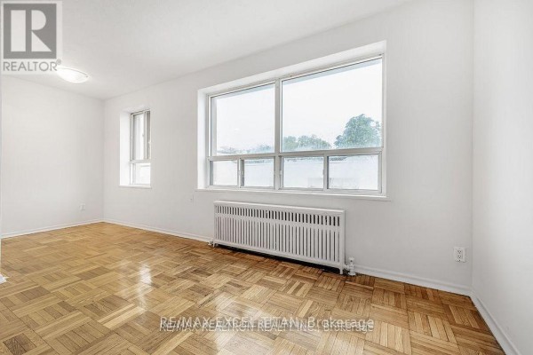 10 - 156 Kingston Road, Toronto, ON M4L1S7 Photo 2