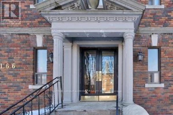 10 - 166 Eastbourne Avenue, Toronto