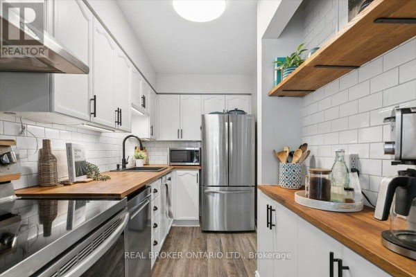 10 - 180 Highland Crescent, Kitchener, ON N2M5K5 Photo 5