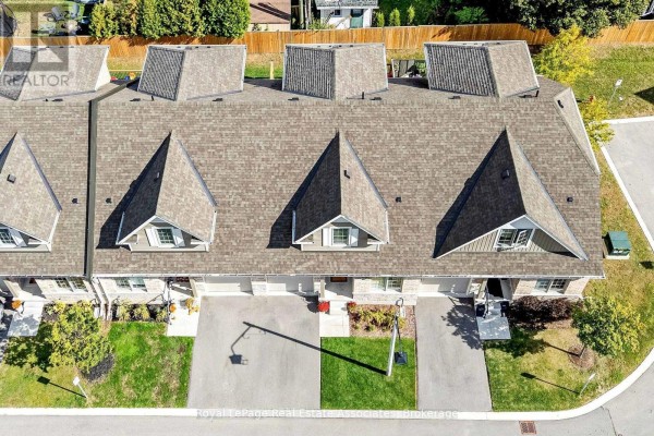10 - 19 Braida Lane, Halton Hills, ON L7J0B7 Photo 3