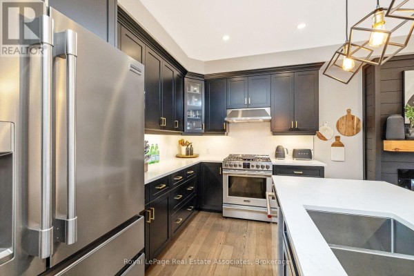 10 - 19 Braida Lane, Halton Hills, ON L7J0B7 Photo 4