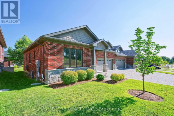 Living room - 10 - 2022 Upperpoint Boulevard, London South, ON N6K4M9 Photo 2