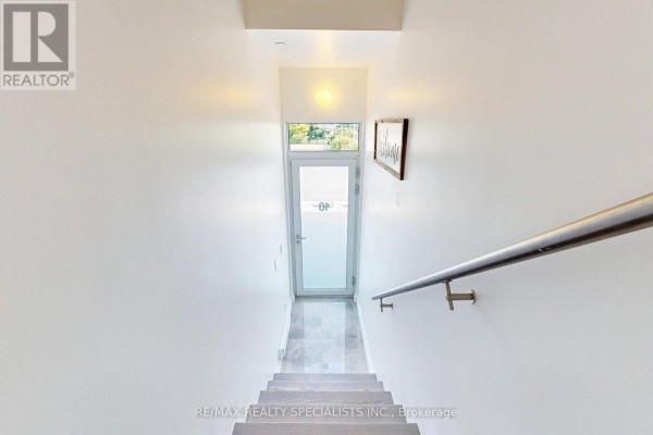 10 - 233 Broward Way, Innisfil, ON L9S0M1 Photo 5