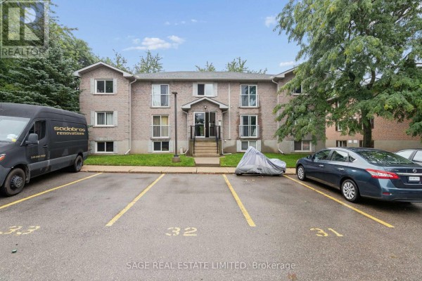 10 - 327 Northlake Drive, Waterloo, ON, photo 2