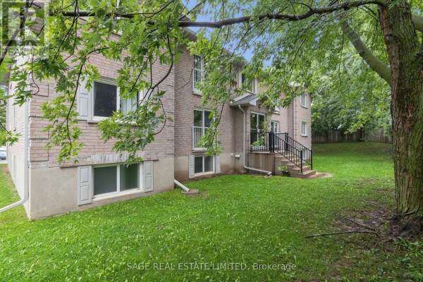 10 - 327 Northlake Drive, Waterloo, ON, photo 3