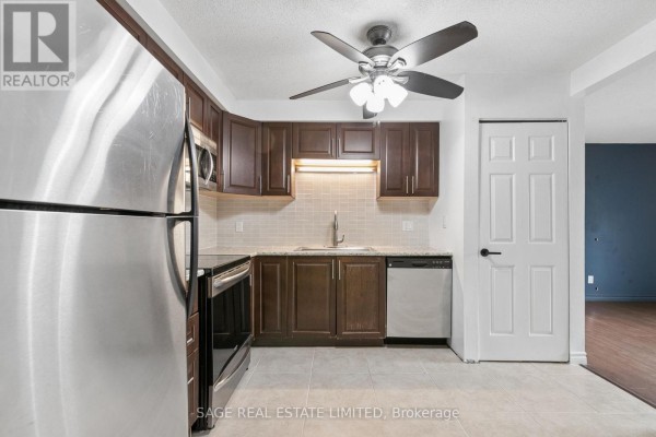 10 - 327 Northlake Drive, Waterloo, ON N2V1Z1 Photo 5