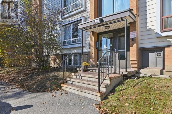 Bathroom - 10 - 49 Sumac Street, Ottawa, ON K1J7T7 Photo 3