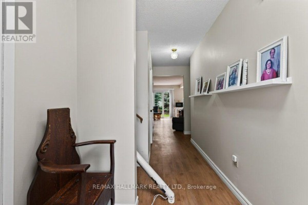 Bedroom 2 - 10 - 5006 Friesen Boulevard, Lincoln, ON L3J0A5 Photo 5