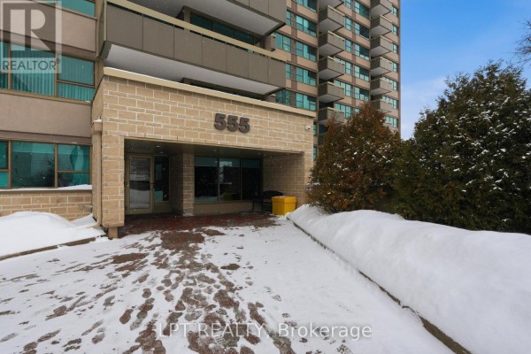 1112 - 555 Brittany Drive, Ottawa, ON K1K4C5 Photo 3