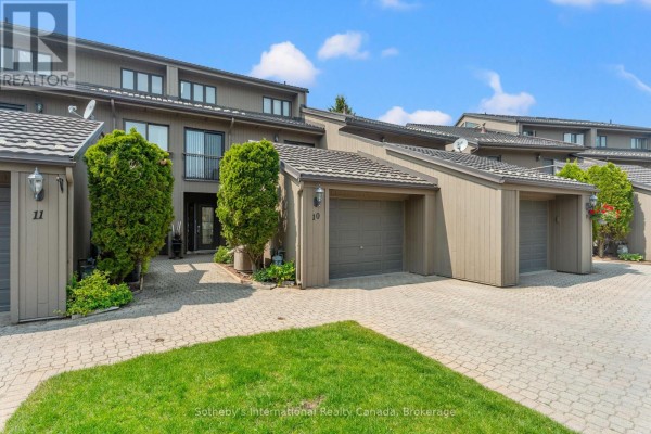 10 - 8 Beck Boulevard, Penetanguishene, ON, photo 3