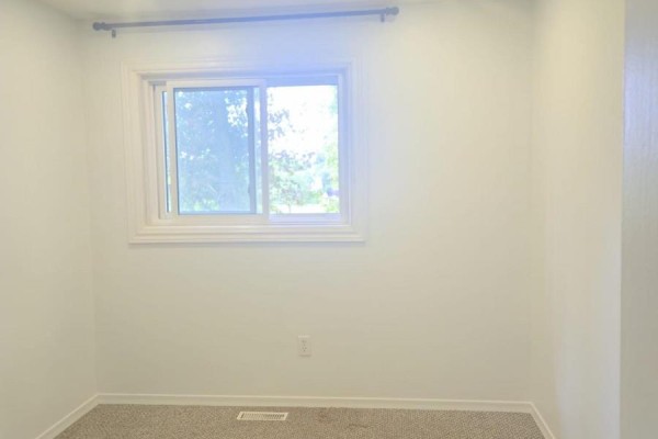 10 - Room C - 222 Pearson Street, Oshawa, ON, photo 2
