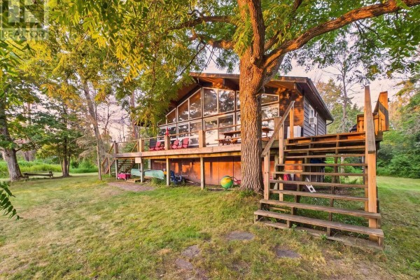 10 & 11 Methodist Island, Tay, ON, photo 3