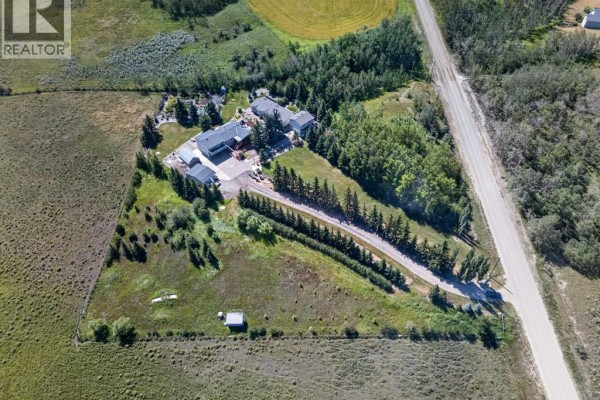 4pc Bathroom - 10 & 20, 30245 Range Road 12, Rural Mountain View County, AB T0M0N0 Photo 4