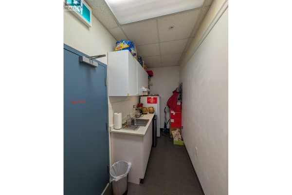 10 1161 The High Street, Coquitlam, BC V4B7W3 Photo 5