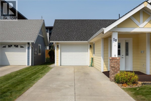 3pc Ensuite bath - #10 1231 10 Street Sw, Salmon Arm, BC V1E0A5 Photo 4