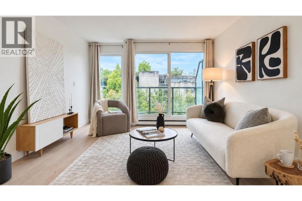 10 1355 W 4th Avenue, Vancouver