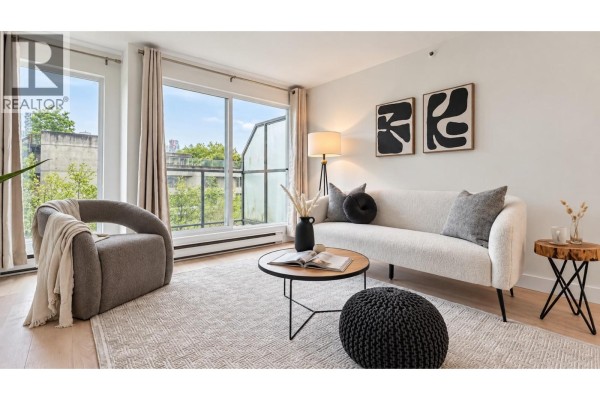 10 1355 W 4th Avenue, Vancouver, BC V6H3Y8 Photo 2