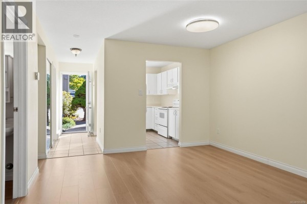 Dining room - 10 240 Higson Cres, Qualicum Beach, BC V9K2B4 Photo 4