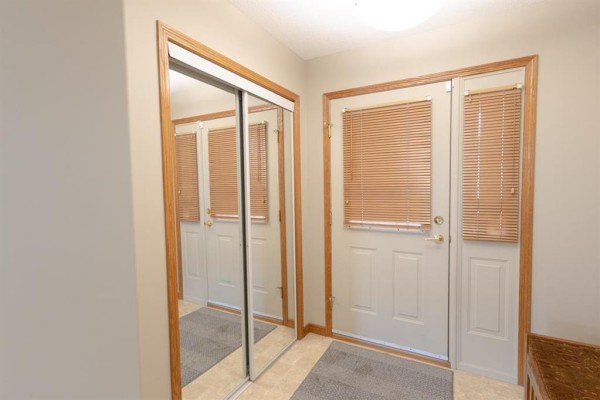 Eat in kitchen - 10 55 Bairdmore Boulevard, Winnipeg, MB R3T5Y9 Photo 3
