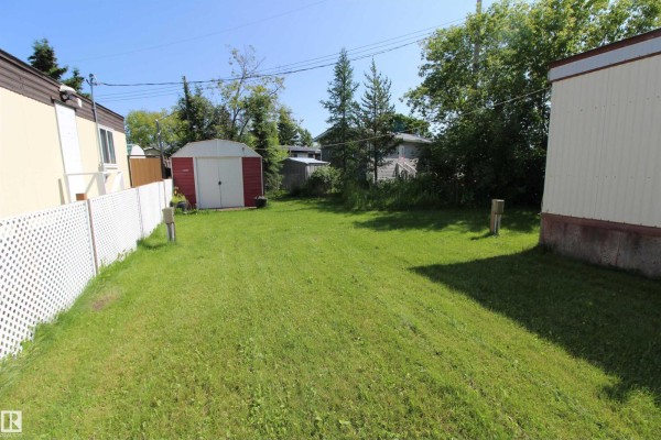 Bedroom 3 - #10 9501 104 Ave, Westlock, AB T7P1M7 Photo 5