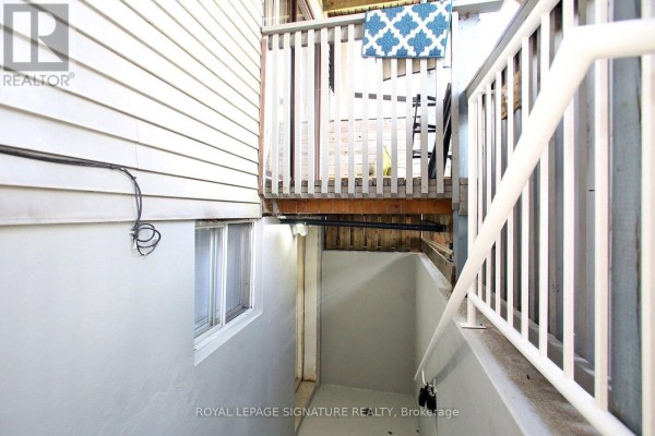 10 Armstrong Street, Toronto, ON M6H1V8 Photo 2