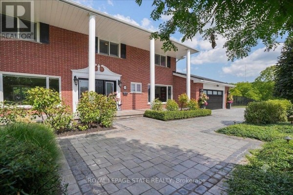 10 Azalea Court, Hamilton, ON, photo 3