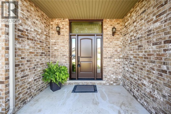 10 Balvenie Boulevard, Caledonia, ON, photo 2
