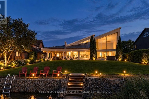 10 Beck Boulevard, Penetanguishene, ON L9M1C3 Photo 3