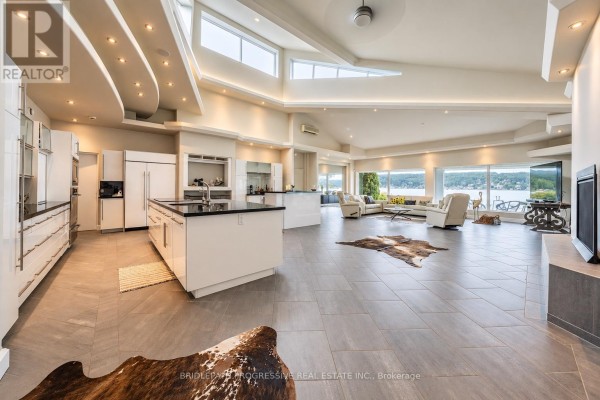 10 Beck Boulevard, Penetanguishene, ON L9M1C3 Photo 4