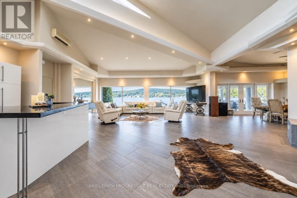 10 Beck Boulevard, Penetanguishene, ON L9M1C3 Photo 5