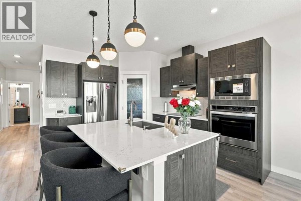 Dining room - 10 Belmont  Sw, Calgary, AB T2X4H7 Photo 3