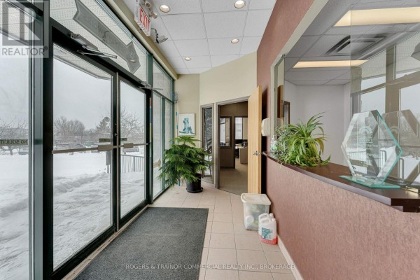 Commercial for rent at 10 Binnington Court, Kingston, ON - MLS® NlHVAo