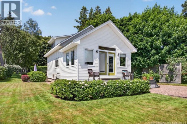 Primary Bedroom - 10 Burden Lane, Shediac Cape, NB E4P8S1 Photo 2