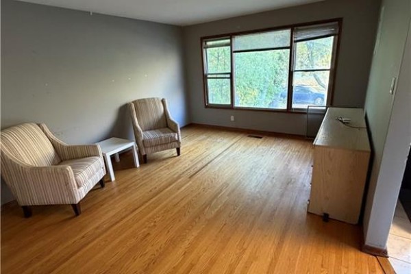 Bedroom - 10 Cardill Crescent Unit# Upper Level, Waterloo, ON N2L3Y6 Photo 4