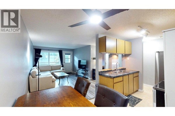 Dining room - 10 Cariboo Drive Unit# 210, Elkford, BC V0B1H0 Photo 5