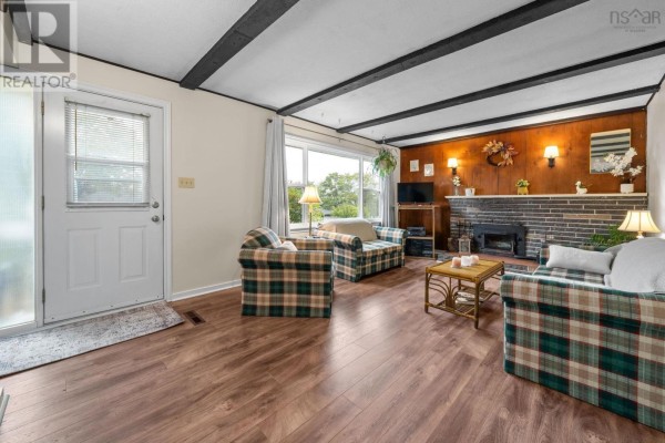 Eat in kitchen - 10 Caudle Park Crescent, Lower Sackville, NS B4C1Z2 Photo 2