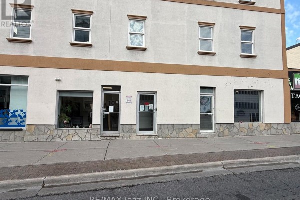10 Centre Street N, Oshawa, ON, photo 2
