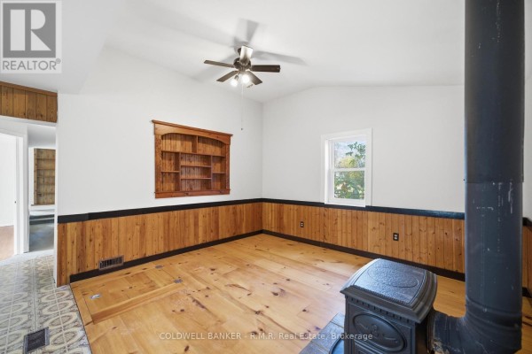 Primary Bedroom - 10 Church Street, Kawartha Lakes, ON K0M2J0 Photo 4